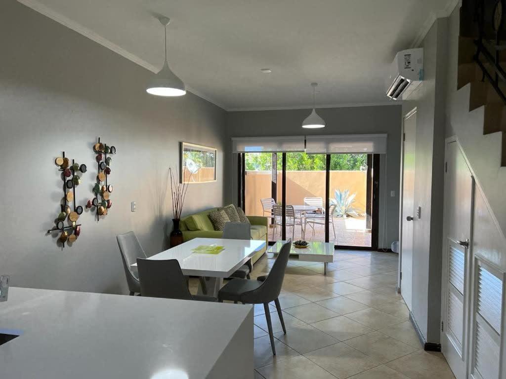 Special House In Gold Coast With Private Jacuzzi Βίλα Παλμ Μπιτς Εξωτερικό φωτογραφία